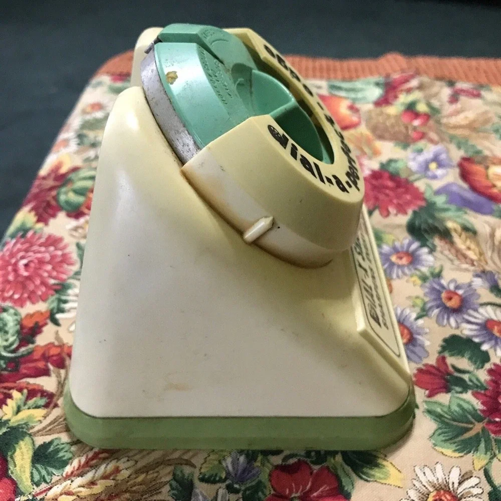 Vintage Dial-X SHARPENER dial a perfect edge - Sharpens Everything